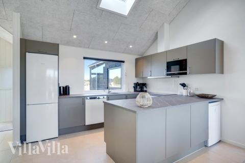 Kjøkkenet i luksushus nr. 533 er fullt utstyrt så dere lett kan lage mat til 14 personer.