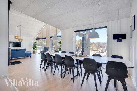 Oppholdsrom med plass til 14 i luksushus nr. 533.