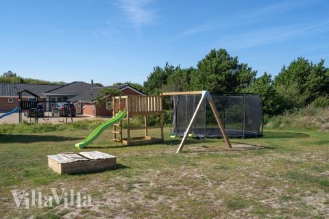 I tillegg til alle aktivitetsmulighetene i husets bassengavdeling, tilbyr også luksushus nr. 533 mengder av utendørsaktiviteter