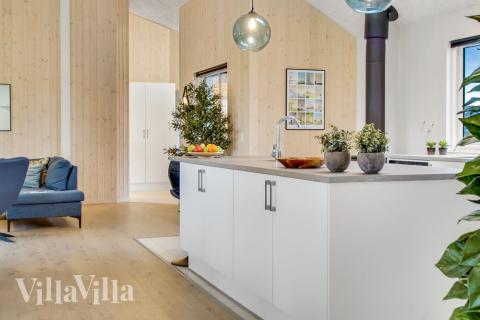 Kjøkkenet i luksushus nr. 529 er godt innrettet.