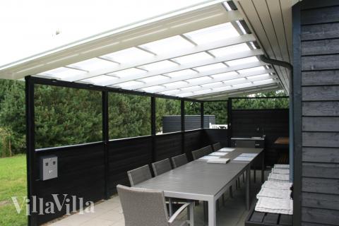 I tillegg til alle aktivitetsmulighetene i husets bassengavdeling, tilbyr også luksushus nr. 525 mengder av utendørsaktiviteter