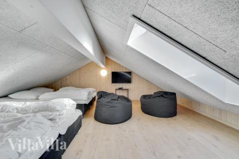 Noen av de 18 soveplassene i luksushus nr. 536 finnes på hems