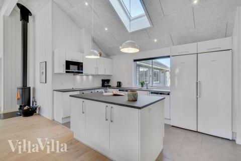 Kjøkkenet i luksushus nr. 536 er fullt utstyrt så dere lett kan lage mat til 18 personer.