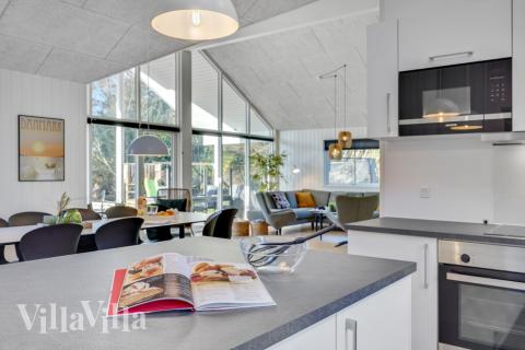 Kjøkkenet i luksushus nr. 536 er godt innrettet.