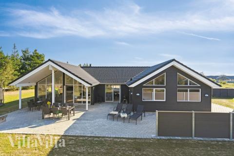 Stor terrasse i luksushus nr. 536 i Vestjylland.