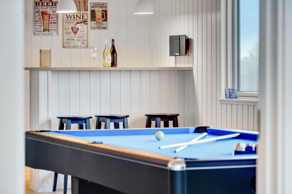 I tillegg til alle aktivitetsmulighetene i husets bassengavdeling, kan du også spille biljard, bordtennis og dart i luksushus nr. 537