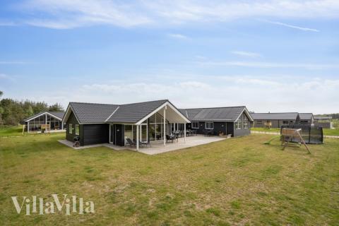 Flott feriehus nr. 535, med god plass til opptil 20 personer