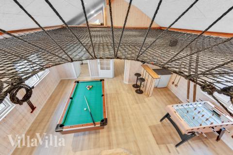 Konkurrer i feriehusets aktivitetsrom når dere besøker luksushus nr. 539 i Limfjorden.