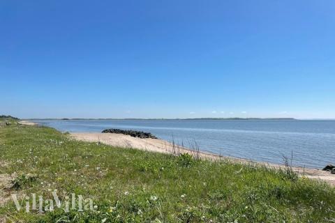 Den flotte stranden nær luksushus nr. 542 ved Limfjorden.