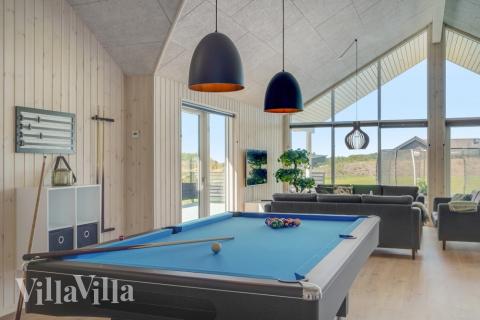 Aktivitetsrom i luksushus nr. 542 med 10 soverom og plass til 26 personer.