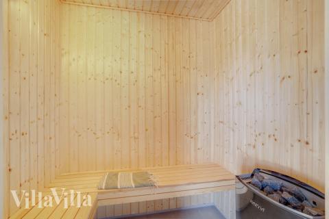 Nyt varmen i badstuen i luksushus nr. 542 til 26 personer