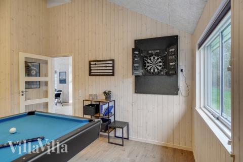 Aktivitetsrom i luksushus nr. 568 med 6 soverom og plass til 16 personer.