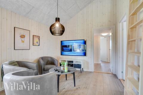 Sofakroken i luksushus nr. 547 i Limfjorden.