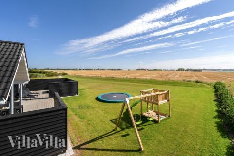 Stort utvalg av utendørsaktiviteter ved luksushus nr. 547 i Limfjorden.