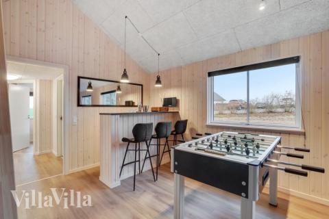 De lekre feriehusene tilbyr blant annet egen bar, som denne i luksushus nr. 545 i Limfjorden