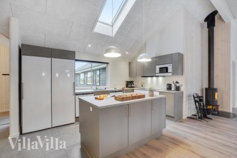 Kjøkkenet i luksushus nr. 545 er godt innrettet.