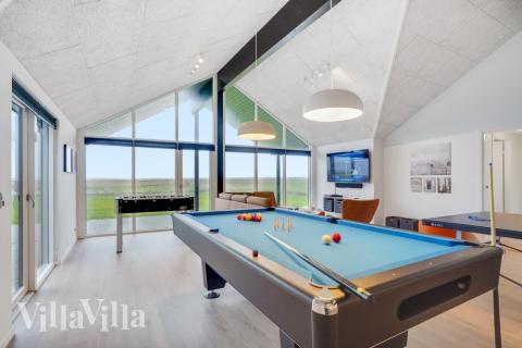 Aktivitetsrom i luksushus nr. 551 med 9 soverom og plass til 24 personer.