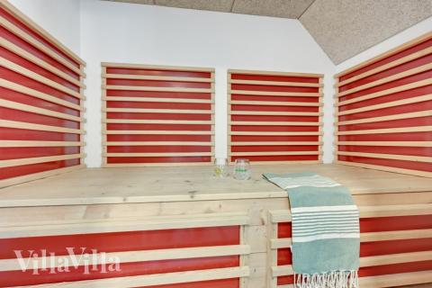 Nyt varmen i badstuen i luksushus nr. 575 til 14 personer