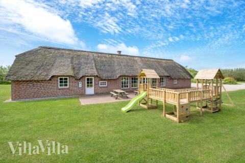 Flott feriehus nr. 575, med god plass til opptil 14 personer