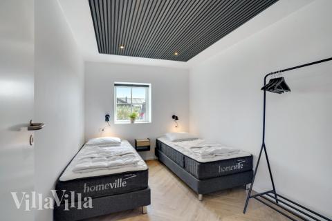 Et av de 8 soverommene i luksushus nr. 580 i Vestjylland.