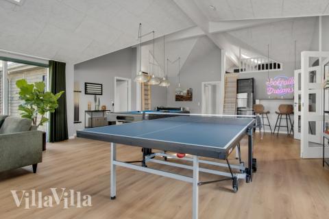 Aktivitetsrom i luksushus nr. 554 med 10 soverom og plass til 26 personer.