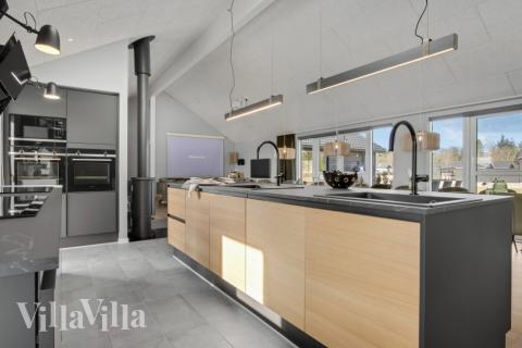 Kjøkkenet i luksushus nr. 554 er godt innrettet.