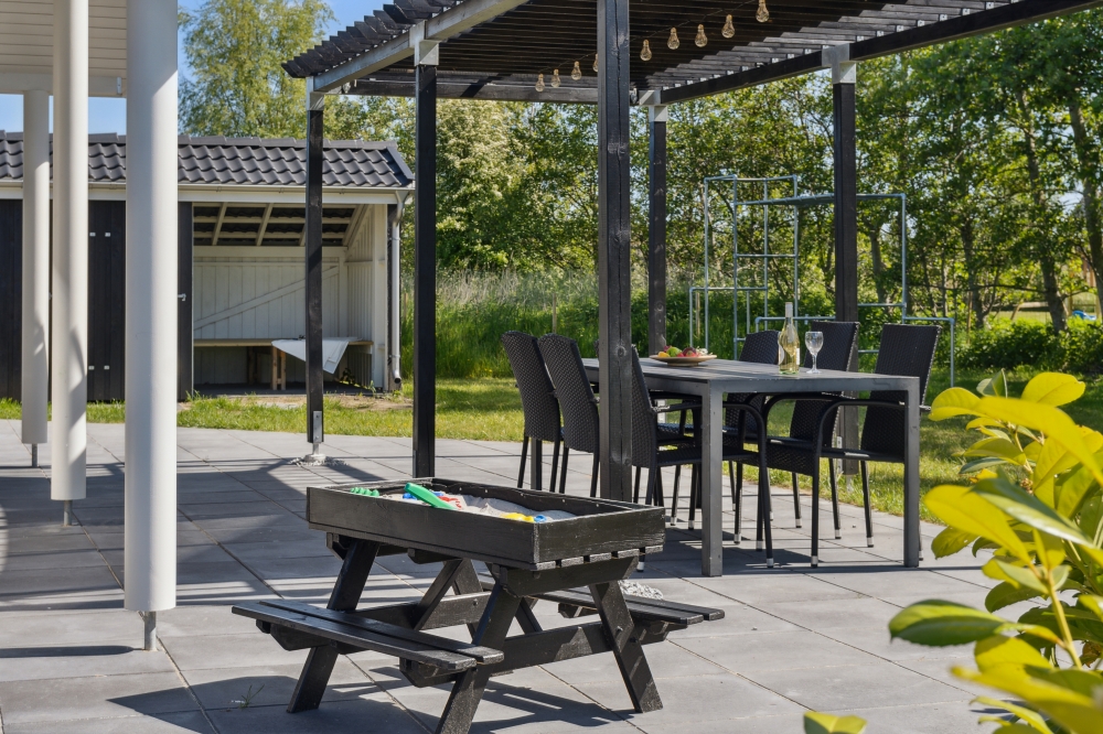 Luksushus nr. 578 har en deilig terrasse med gode hagemøbler til 12 personer.