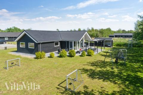 Dette lekre huset med spa, nr. 578, med plass til 12 personer, ligger i Lolland/Falster/Møn