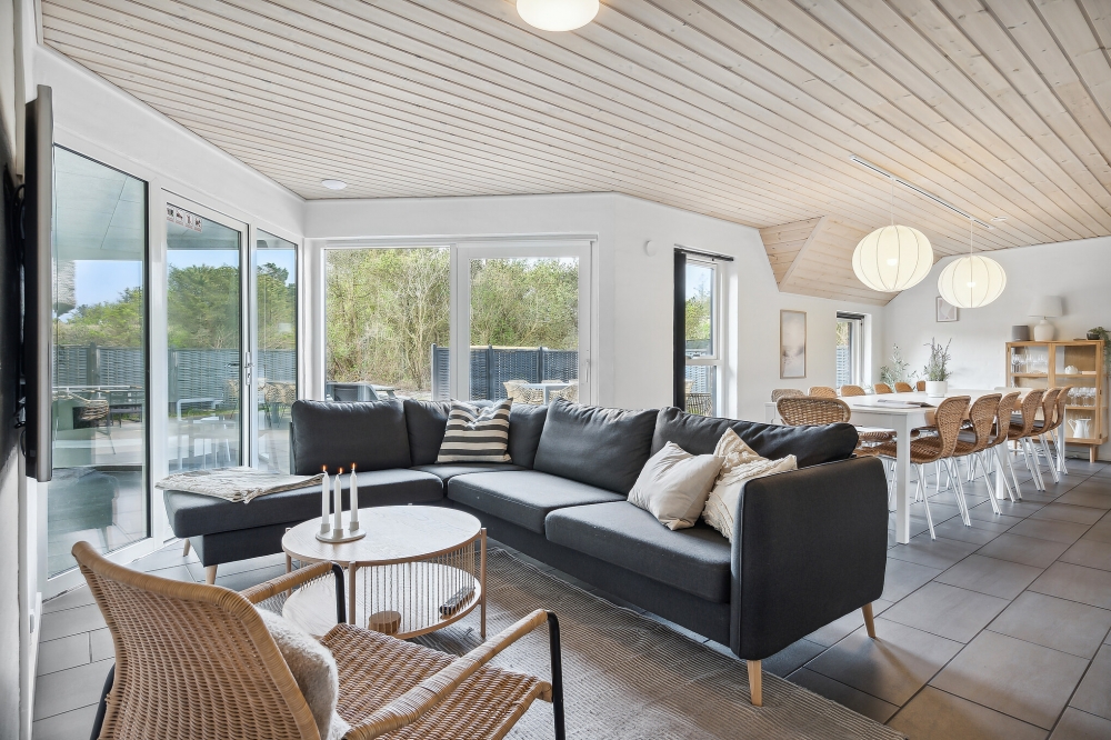 Oppholdsrom med plass til 14 i luksushus nr. 557.