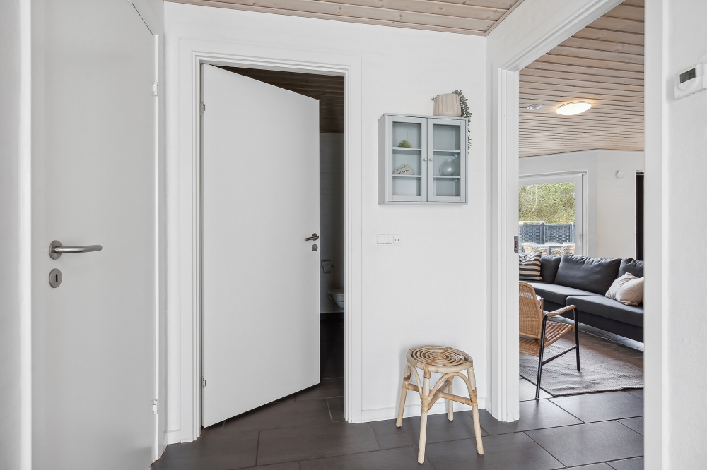 Det romslige inngangspartiet til luksushus nr. 557 i Vestjylland