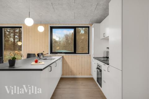 Kjøkkenet i luksushus nr. 581 er fullt utstyrt så dere lett kan lage mat til 16 personer.