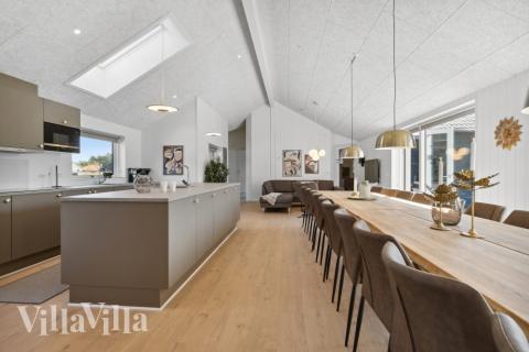 Kjøkkenet i luksushus nr. 596 er godt innrettet.