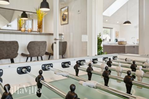 Luksushus nr. 598 til 20 personer tilbyr et stort aktivitetsrom med bl.a. biljard og dart