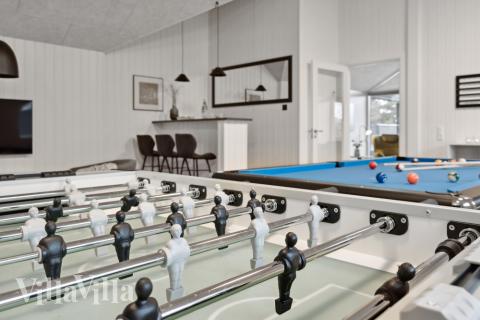 Luksushus nr. 599 til 16 personer tilbyr et stort aktivitetsrom med bl.a. biljard og dart