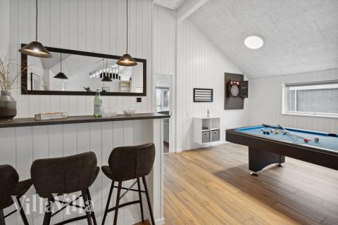 Aktivitetsrom i luksushus nr. 599 med 6 soverom og plass til 16 personer.