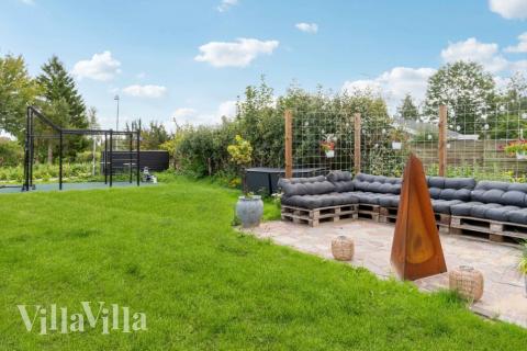 I tillegg til alle aktivitetsmulighetene i husets bassengavdeling, tilbyr også luksushus nr. 582 mengder av utendørsaktiviteter