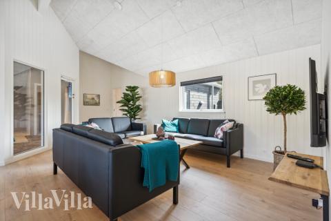 Sofakroken i luksushus nr. 585 i Vestjylland.