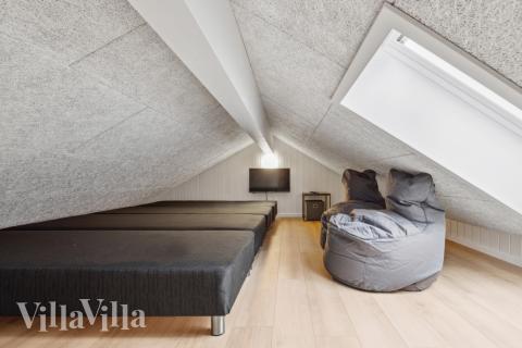 Noen av de 18 soveplassene i luksushus nr. 750 finnes på hems