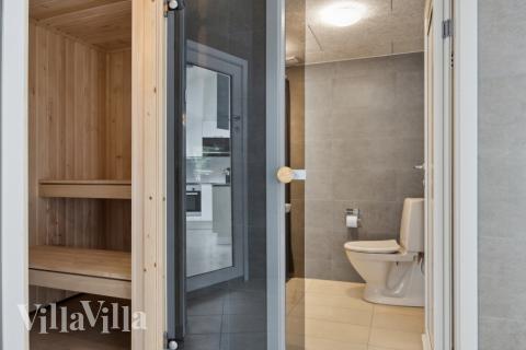 Nyt varmen i badstuen i luksushus nr. 756 til 16 personer