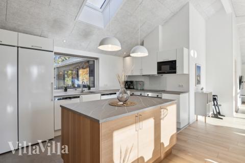 Kjøkkenet i luksushus nr. 759 er godt innrettet.