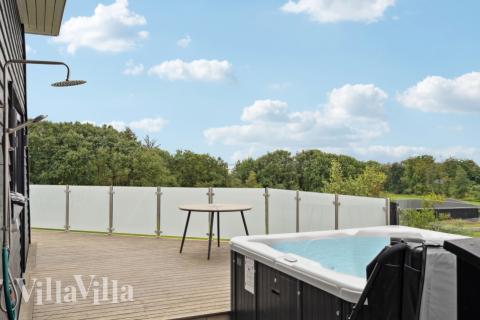 Luksushus nr. 603 har bl.a. et deilig boblebad