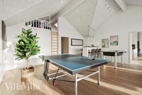 Aktivitetsrom i luksushus nr. 605 med 9 soverom og plass til 24 personer.