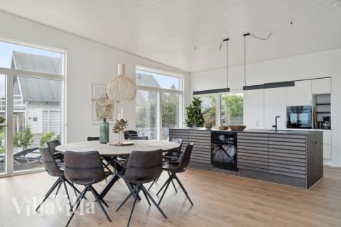 Luksushus nr. 606 har et flott oppholdsrom.