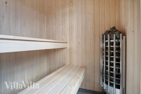 Nyt varmen i badstuen i luksushus nr. 606 til 6 personer