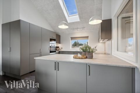 Kjøkkenet i luksushus nr. 610 er godt innrettet.