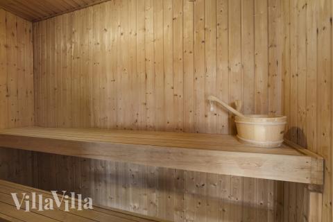 Nyt varmen i badstuen i luksushus nr. 613 til 8 personer