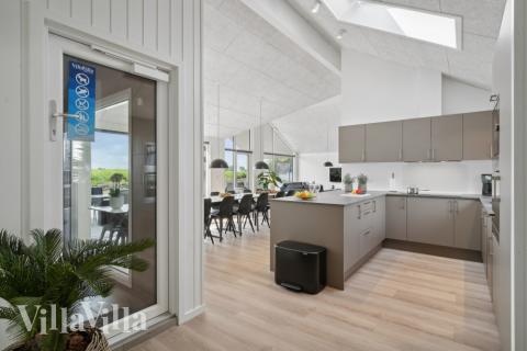 Kjøkkenet i luksushus nr. 614 er godt innrettet.