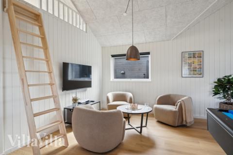 Aktivitetsrom i luksushus nr. 617 med 5 soverom og plass til 14 personer.