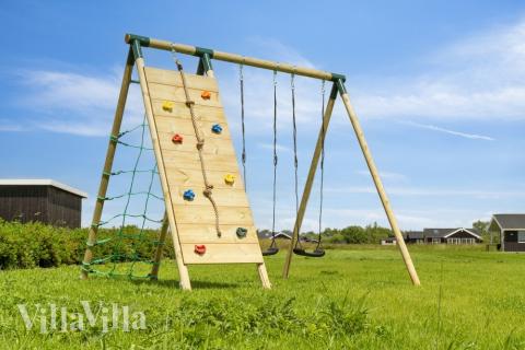 Stort utvalg av utendørsaktiviteter ved luksushus nr. 620 i Lolland/Falster/Møn.