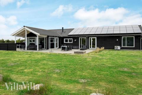 Hus nr. 626 med basseng og plass til 14 personer ligger i Lolland/Falster/Møn.